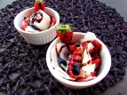 strawberries icecream aceto balsamico